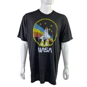 Mad Engine Men’s Retro NASA Shuttle Rainbow Black Heather Tee